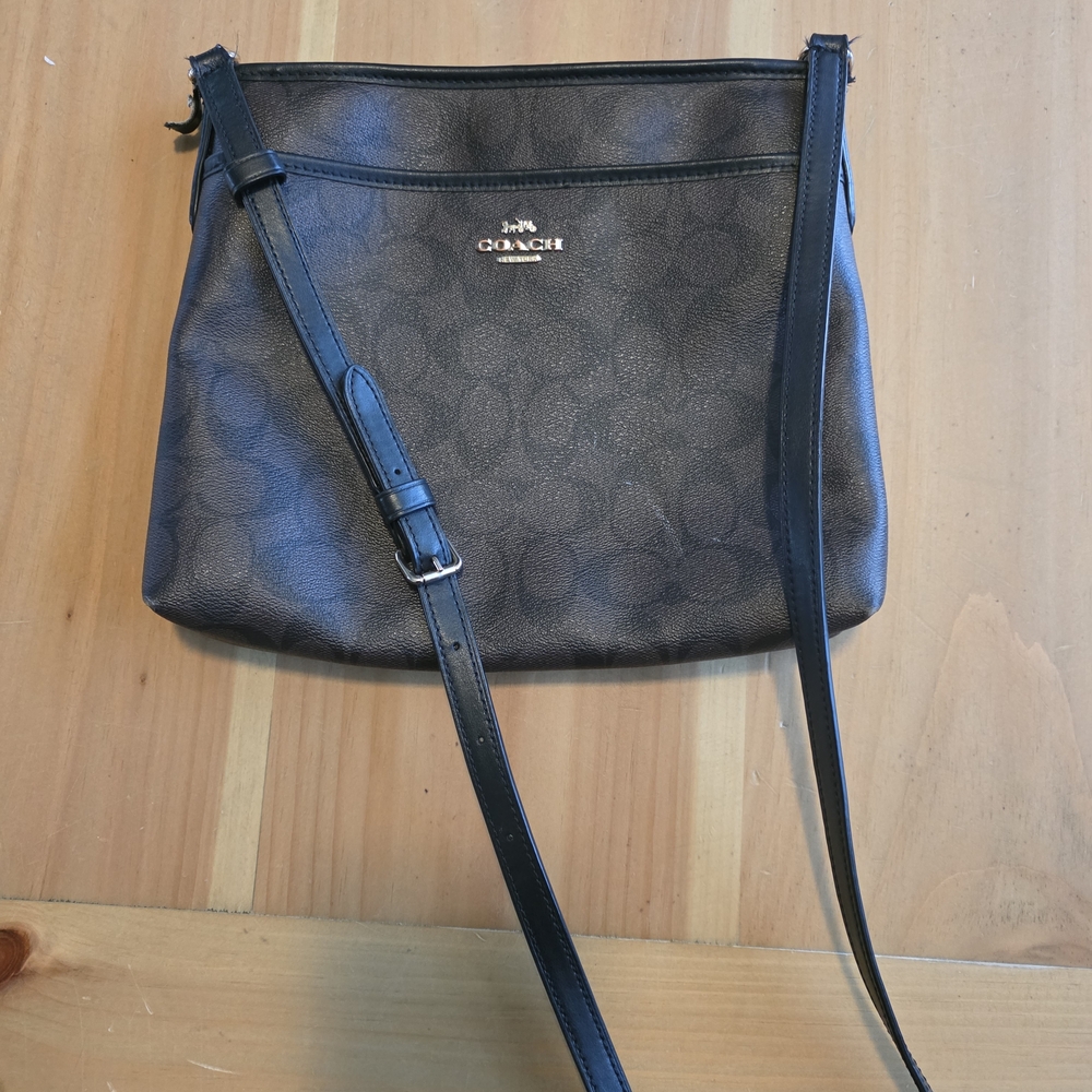 Coach Signature File Crossbody Bag No C2097-F29210 Fair Condition